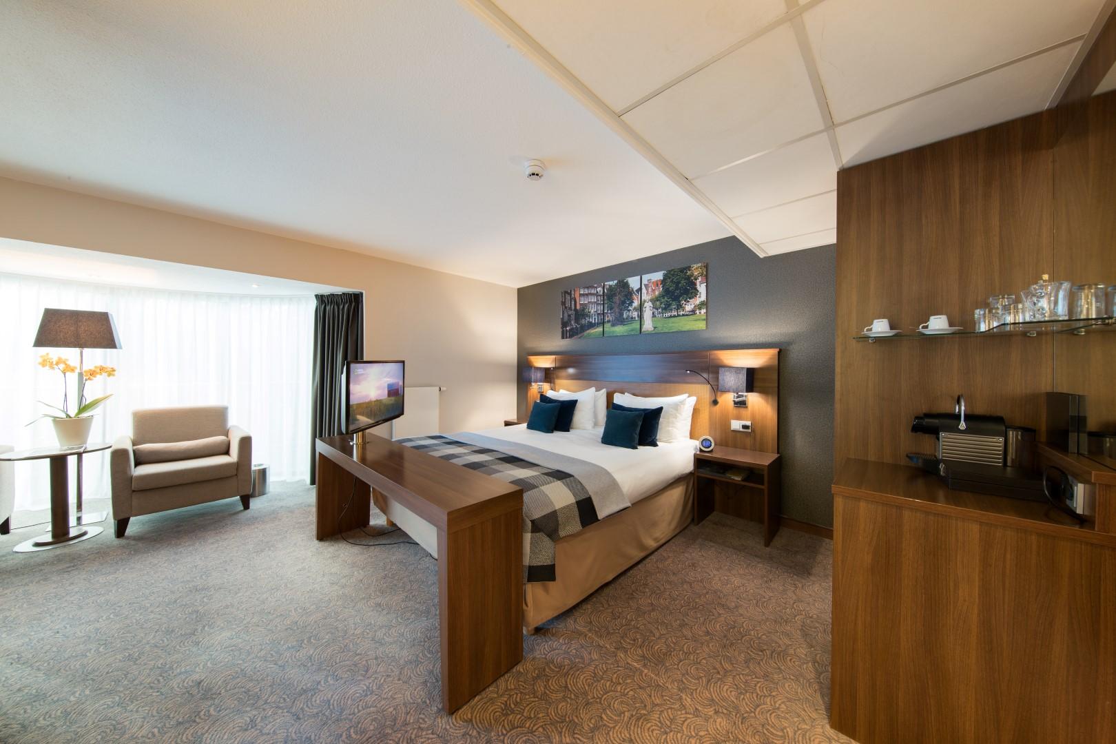 Bilderberg Garden Hotel Amsterdam Esterno foto A bedroom at the hotel