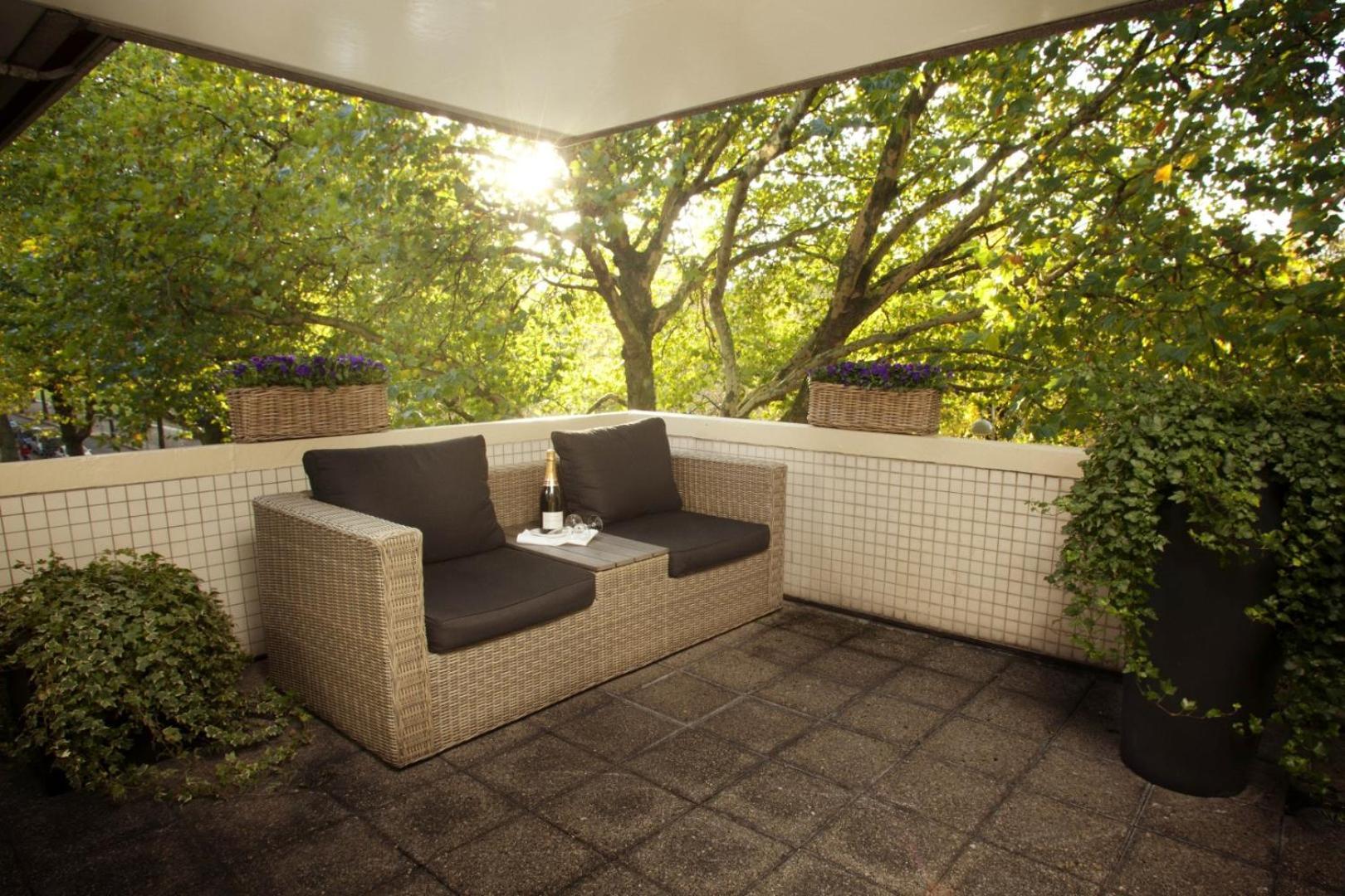 Bilderberg Garden Hotel Amsterdam Esterno foto A balcony