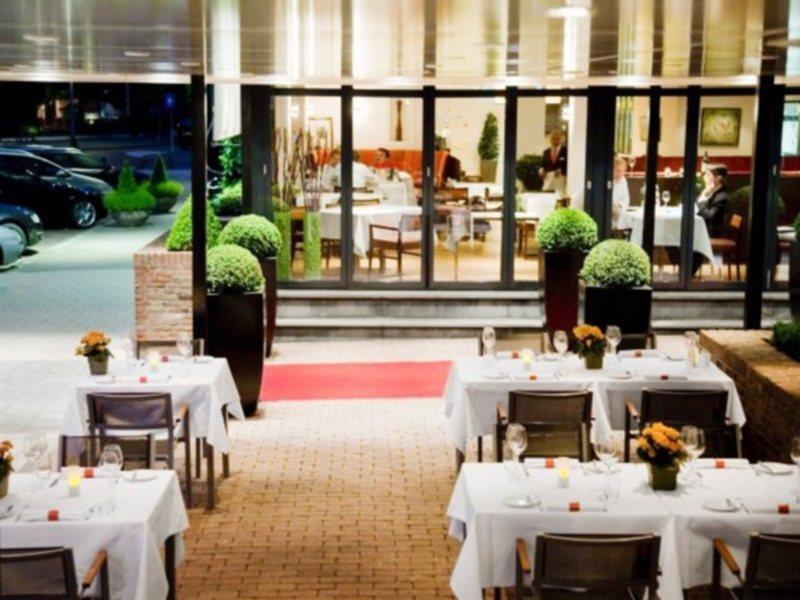 Bilderberg Garden Hotel Amsterdam Esterno foto Restaurant "Le Grand Véfour"