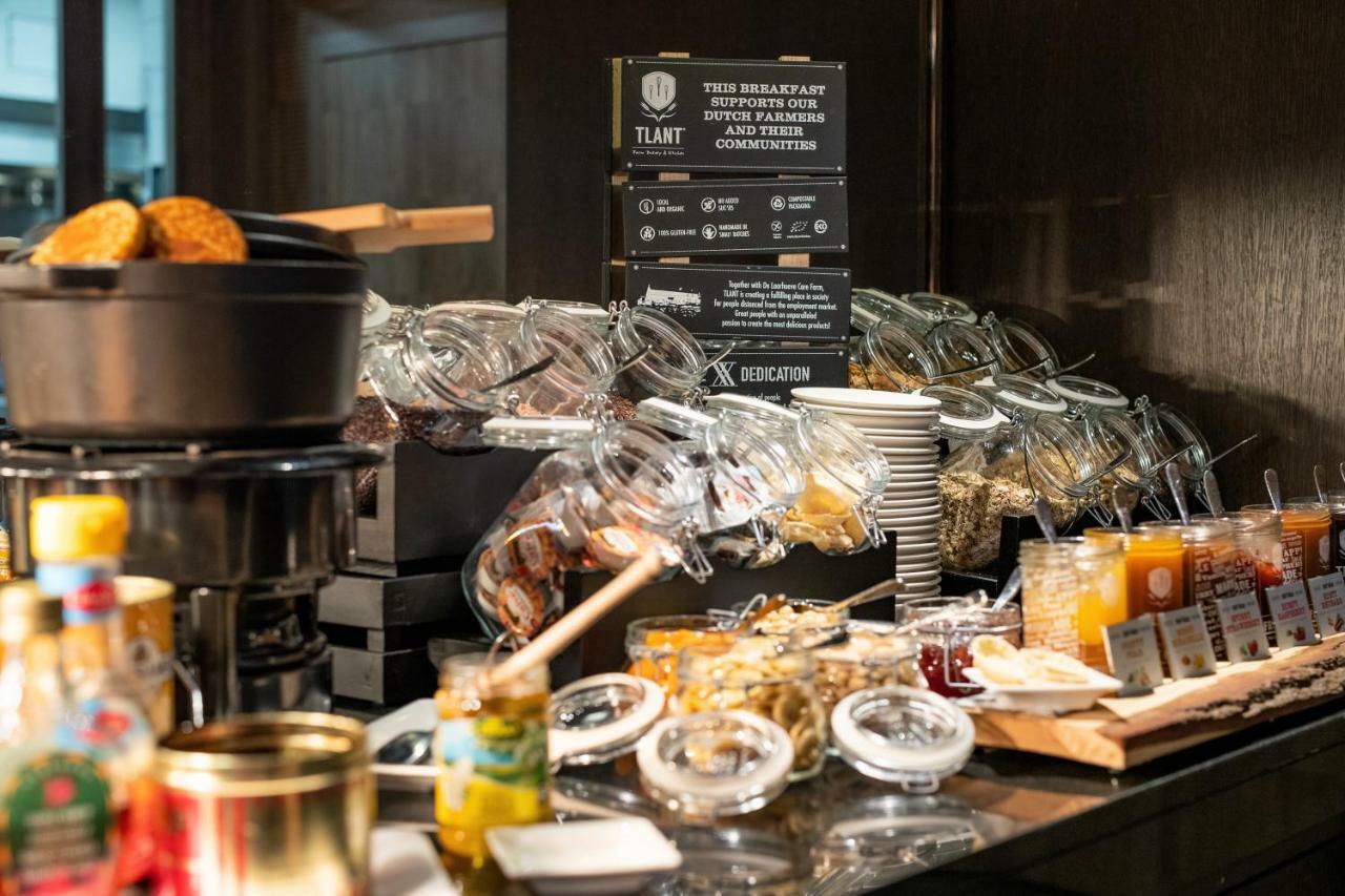 Bilderberg Garden Hotel Amsterdam Esterno foto A selection of Dutch snacks at a buffet