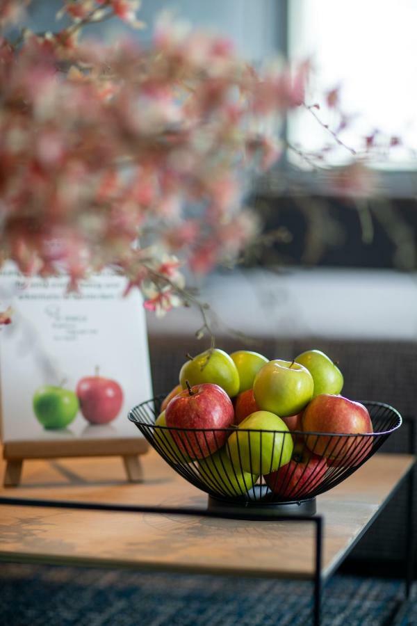 Bilderberg Garden Hotel Amsterdam Esterno foto Apples
