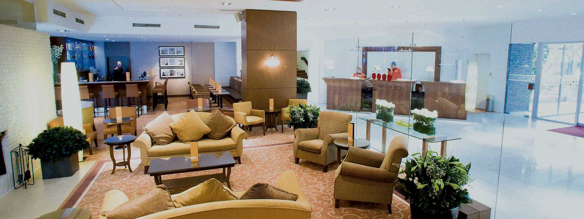 Bilderberg Garden Hotel Amsterdam Esterno foto The lounge at the airport